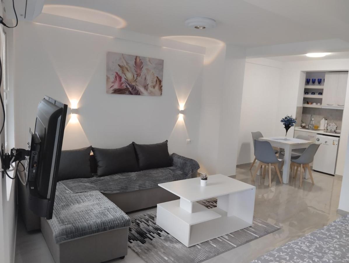 Bibi Apartments Ohrid Buitenkant foto